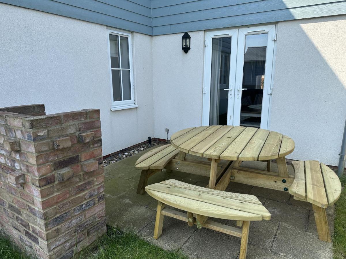 New England Cottage Filey Exterior photo